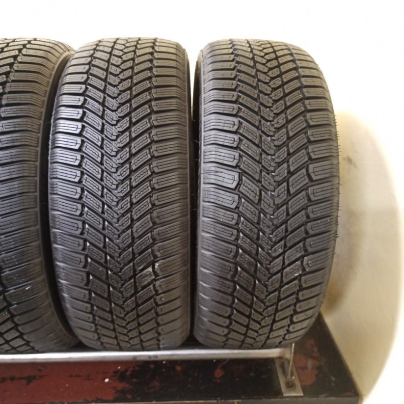 Davanti Alltoura 4 Seasons 205/55 R16 91V 7,5 mm (Bazarové)