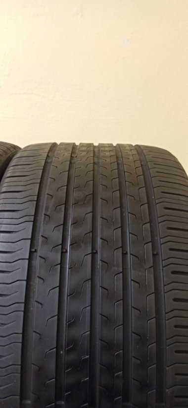 Continental Eco Contact 6 315/30 R22 107Y 5,5 mm (Použité)