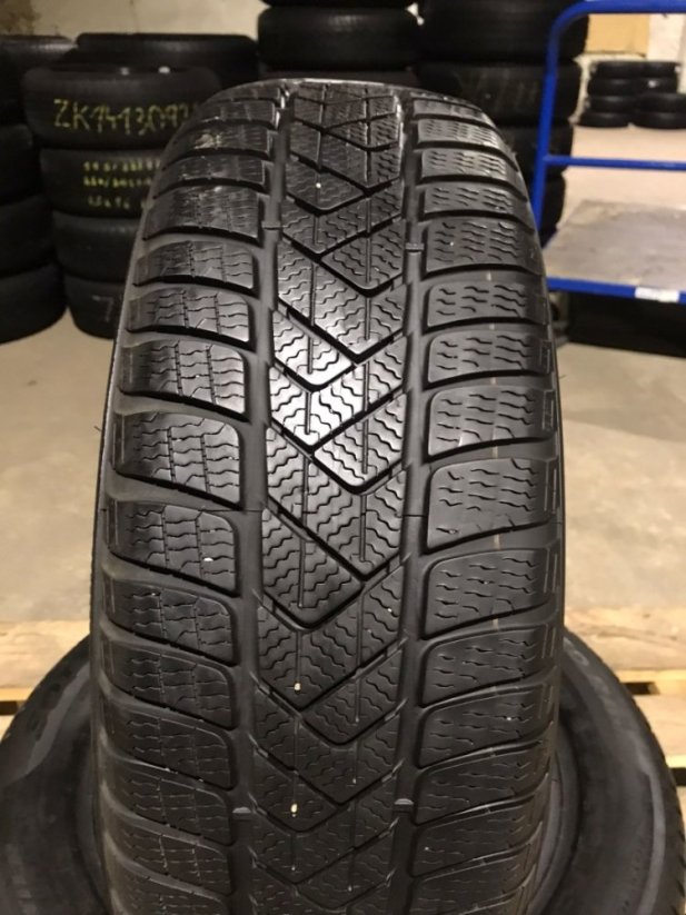 Pirelli 205/60 R16 96H 5-6 mm (Bazarové)
