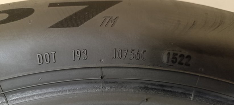 Pirelli Cinturato P7 215/55 R17 94V 4,5 mm (Použité)