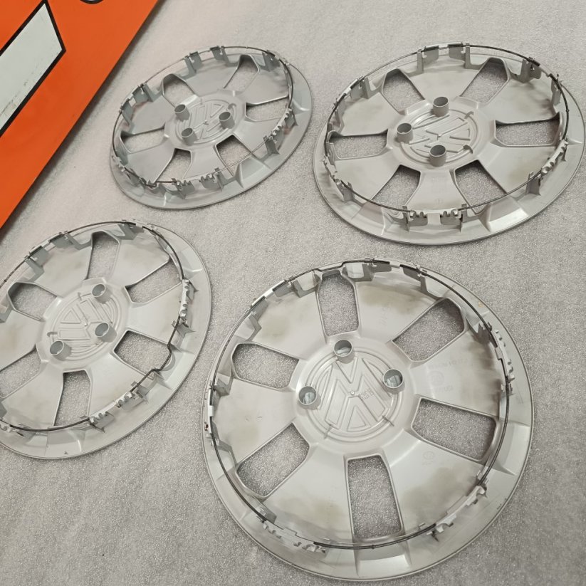 Puklice Volkswagen 14" (bazarové)