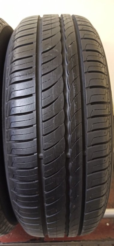 Pirelli Cinturato 195/65 R15 91V 6 mm (Bazarové)