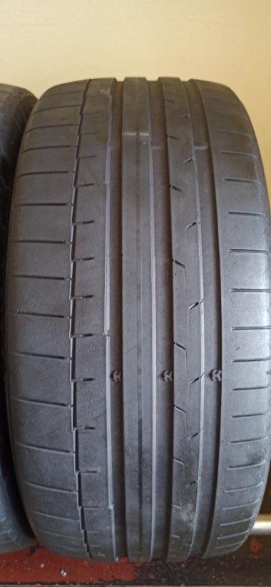 Continental SportContact 255/40 R20 101Y 3,5-4,5mm (Bazarové)