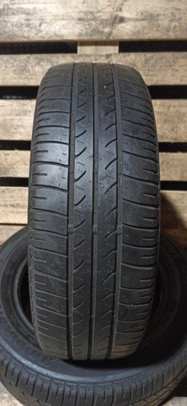 Bridgestone 185/60 R15 84T 3-4mm (Bazarové)