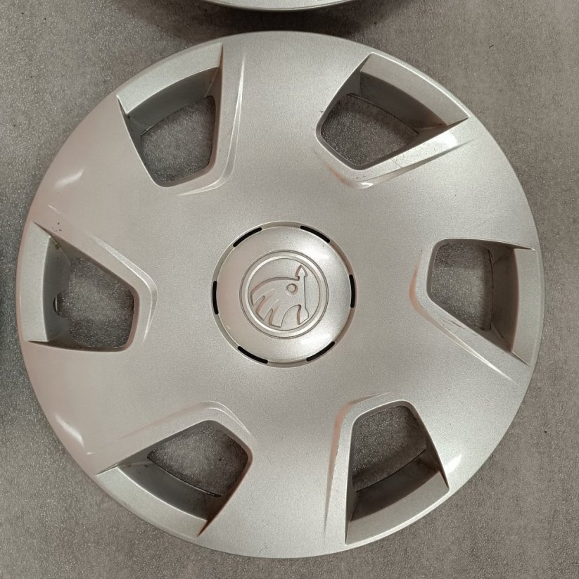 Poklice Škoda Fabia, Rapid 15" (použité)