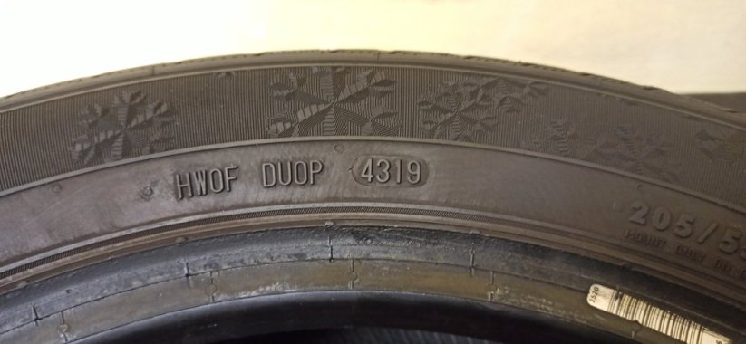 Semperit Speed - Grip 3 205/55 R16 91H 5 - 7,5 mm (Použité)