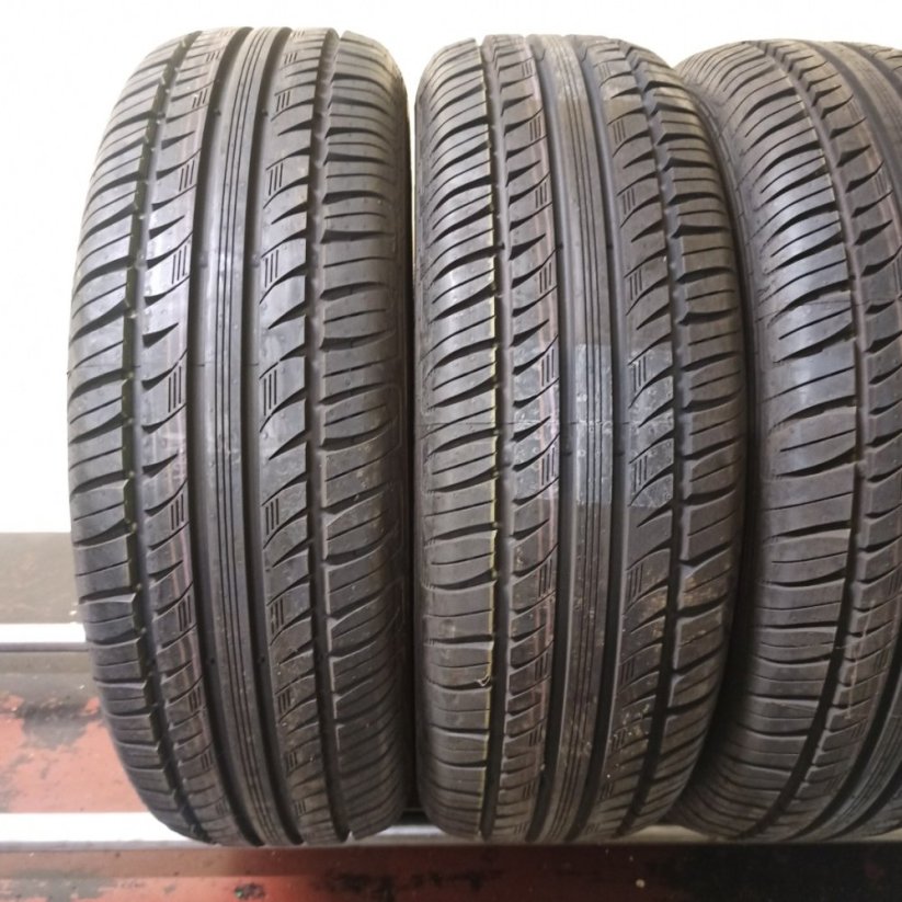 Semperit 215/65 R17 99H 8,5mm NOVÉ letní