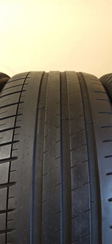 Michelin Pilot Sport 3 225/40 R18 92Y 3,5 mm (Použité)