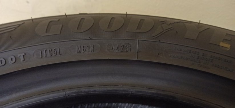 Goodyear Efficient Grip 225/55 R18 102V 6,5 mm (Použité)