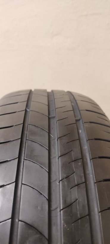 Letní pneu Michelin 185/65 R15 88T 3,5-4mm (Použité)