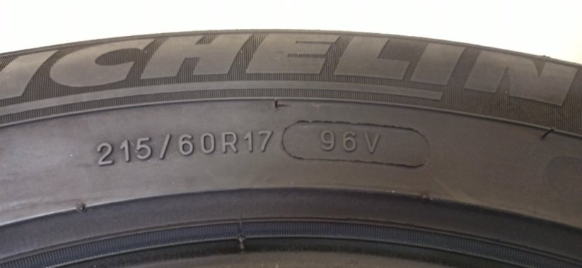 Michelin 215/60 R17 96V 1x6mm; 1x5mm (Použité)