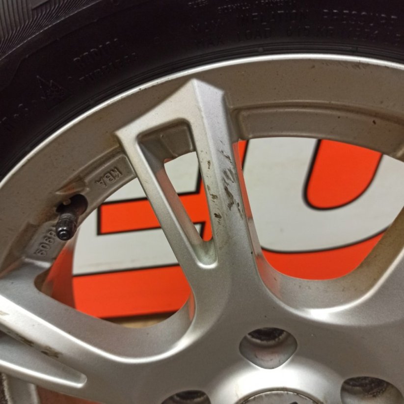 ALU kola Seat Leon 5x112, zimní pneu 195/65 R15