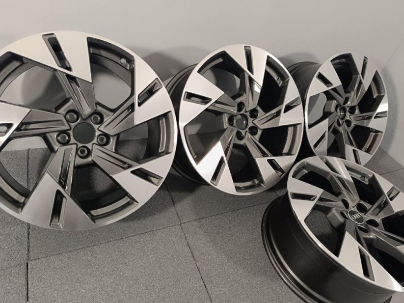 Originální alu kola Audi e-tron 9Jx20'' , ET38