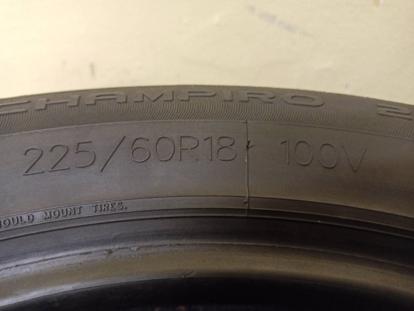 GT Radial 225/60 R18 100V 5,5mm (Bazarové)