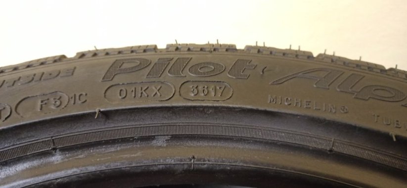 Michelin Pilot Alpin PA4 245/40 R19 98V 6,5 mm (Použité)