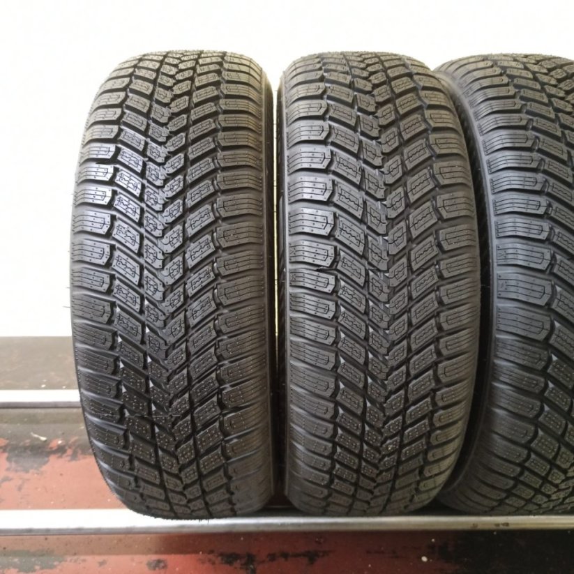 Davanti Alltoura 4 Seasons 195/65 R15 91V 7-7,5mm (Použité)
