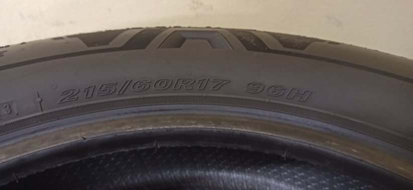 Nexen N Fera Primus 215/60 R17 96H 6 mm (Použité)