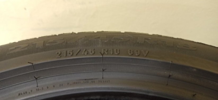 Pirelli Cinturato P7 215/45 R18 89V 7 mm (Použité)