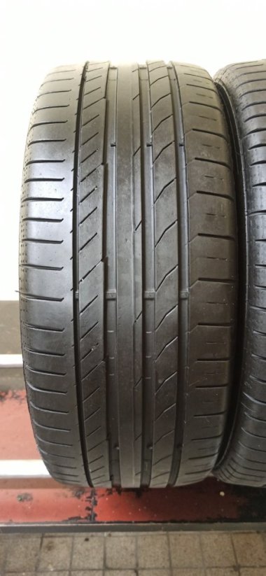 Continental 235/50 R18 97V 5,5mm (Bazarové)
