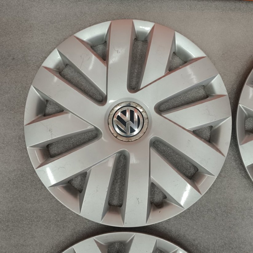 Puklice Volkswagen Polo 15" (bazarové)