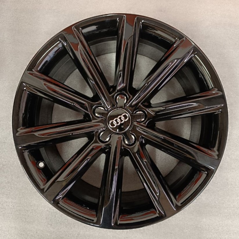 Originální alu kola na Audi A7 8Jx19'' , ET26