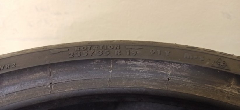 Continental AllSeason Contact 235/35R19 91Y 5-6mm (Bazarové)