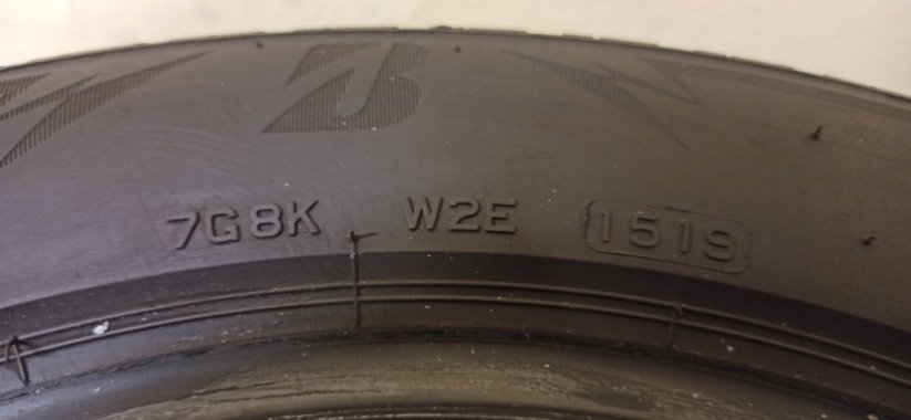 Bridgestone Blizzak 205/55 R16 91H 4,5 - 5 mm (Bazarové)