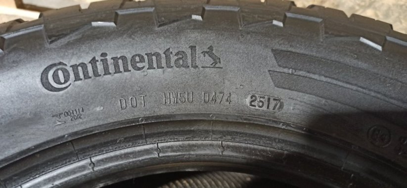 Continental 215/65 R16 98H 6,5-7mm (Bazarové)