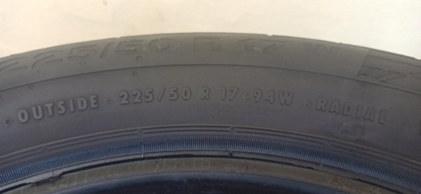 Continental 225/50 R17 94W 4,5mm (Použité)