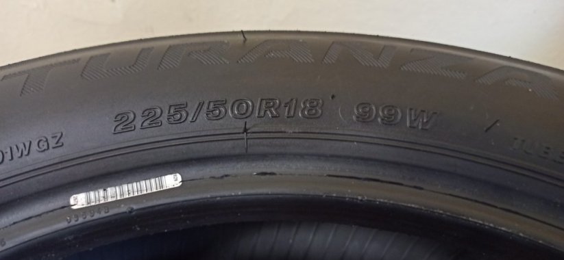 Bridgestone Turanza 225/50 R18 99W 5,5-6,5mm (Bazarové)