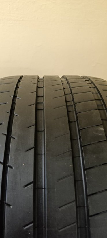 Michelin Pilot Super Sport 295/30 R20 101Y 6 mm (Bazarové)