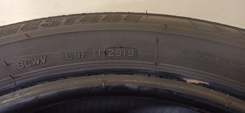 Bridgestone Blizzak 195/60 R16 89H 5,5 – 6 mm (Bazarové)