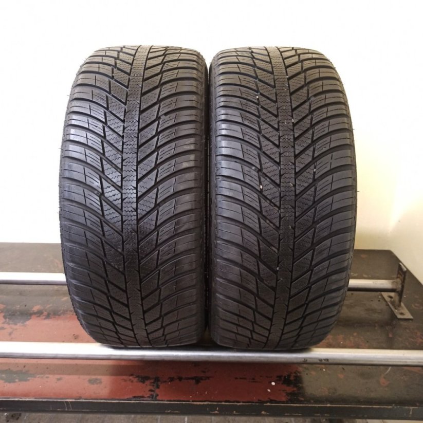 Nexen N blue 4Season 225/45 R17 94V 6,5 mm (Bazarové)