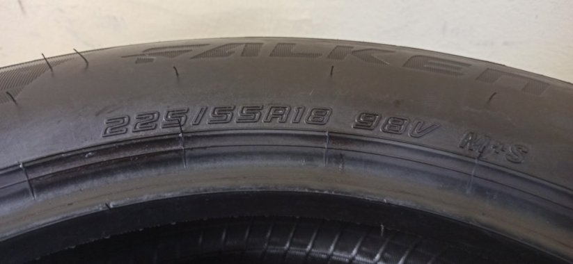 Falken Ziex 225/55/18 98V 5,5mm (Použité)
