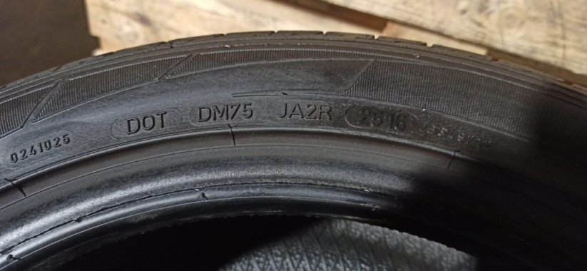 Dunlop 215/45 R16 86H 5,5mm (Použité)