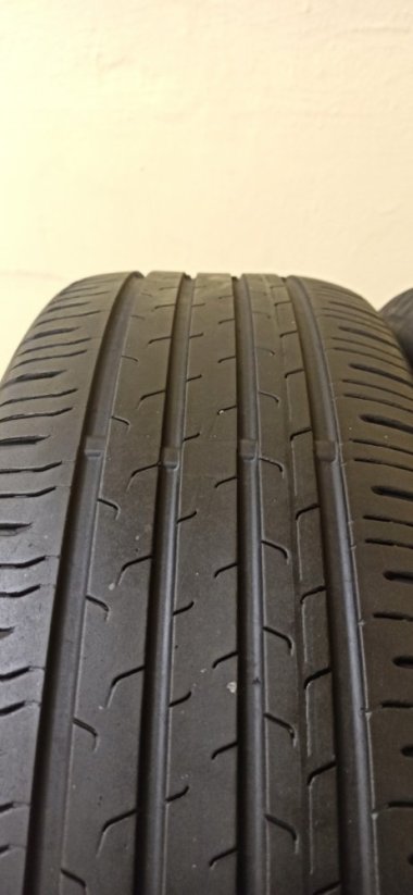 Continental 215/60 R17 96H 3,5-4mm (Použité)