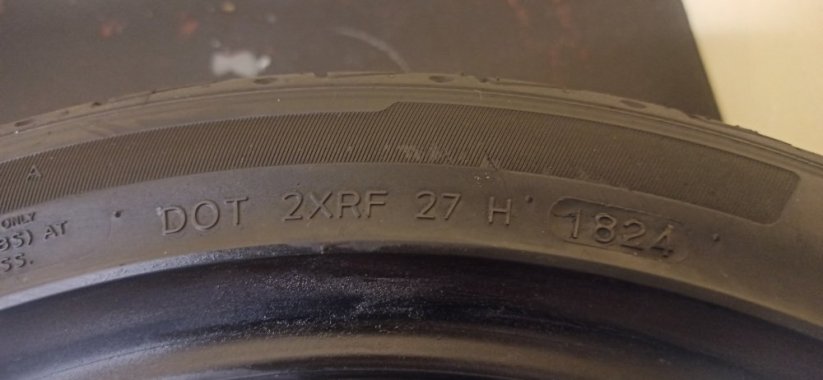 Hankook Ventus 245/40 R18 93Y 5 mm (Použité)
