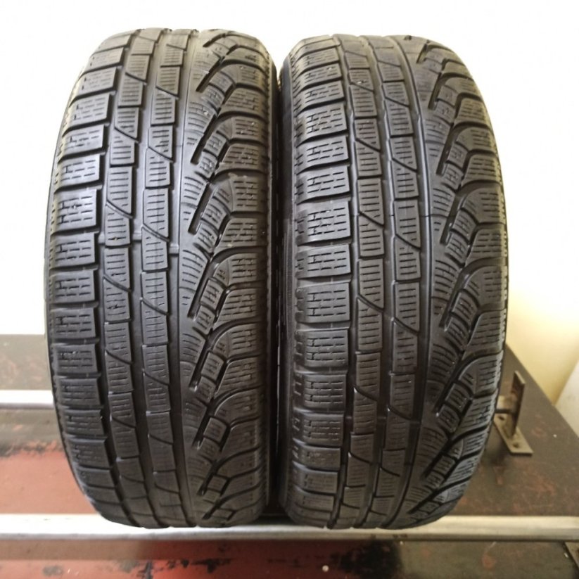 Pirelli 205/55 R17 91H 5-6mm (Použité)