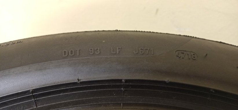 Pirelli 235/50 R19 99W 7-8mm