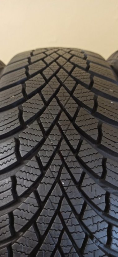 Bridgestone Blizzak LM005 165/65 R15 81T 6,5-7,5mm (Použité)