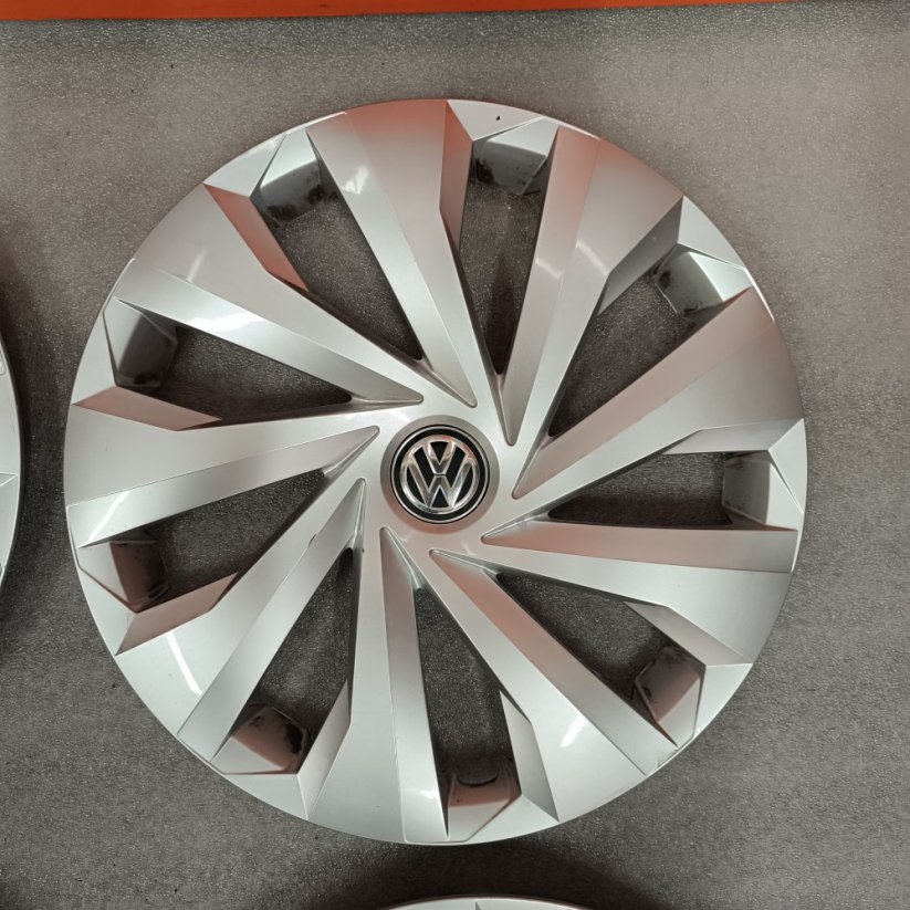 Poklice Volkswagen Polo, Fox 15" (použité)