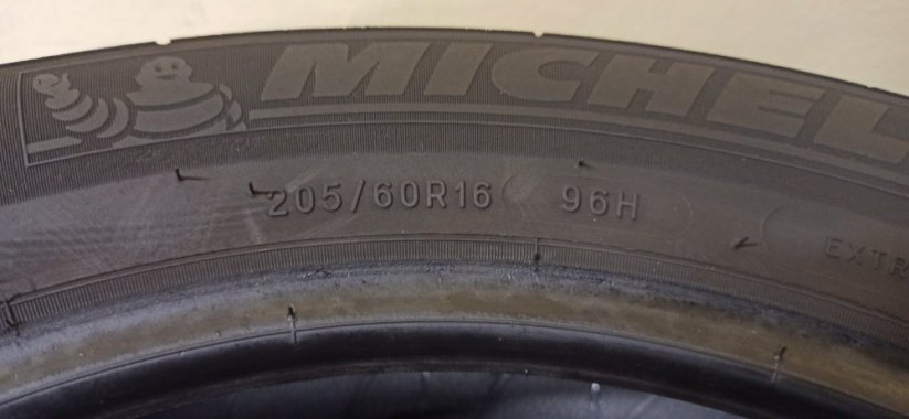 Michelin Alpin 5 205/60 R16 96H 4 - 4,5 mm (Použité)