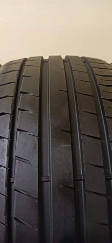 Davanti Protoura Sport XL 245/35 R19 93Y 7 mm (Bazarové)