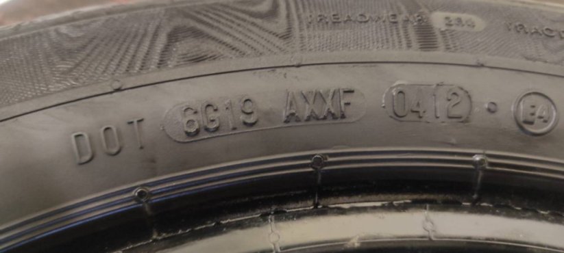 Letní pneu Continental 195/55/16 5mm (Použité)