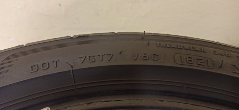 Bridgestone Potenza S005 225/40 R18 92Y 5,5 mm (Použité)