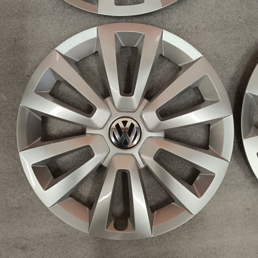Poklice Volkswagen Passat, Golf, Touran 16" TOP STAV - NOVÉ (použité)-KOPIE
