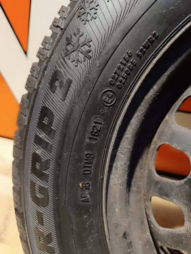 Zimní kola Opel Corsa 4x100 5,5Jx14 pneu 185/70R14