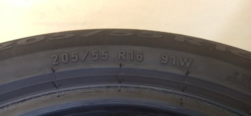 PIRELLI Cinturato P7 RUN FLAT 205/55 R16 5-5,5mm (Bazarové)