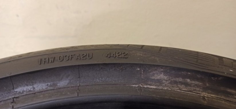 Continental AllSeason Contact 235/35R19 91Y 5-6mm (Bazarové)