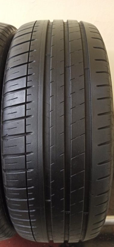 Michelin Pilot Sport 3 215/45 R18 93W 4 - 5 mm (Použité)